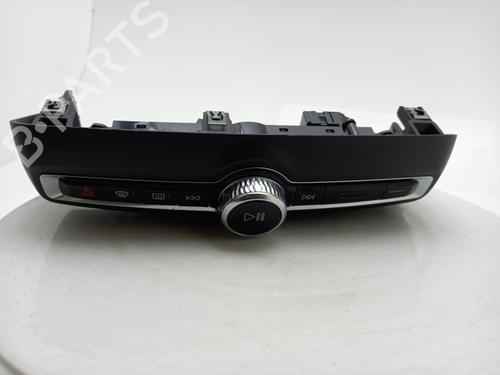 Switch VOLVO XC40 (536) Recharge AWD | BP40320613I30 - Image 1
