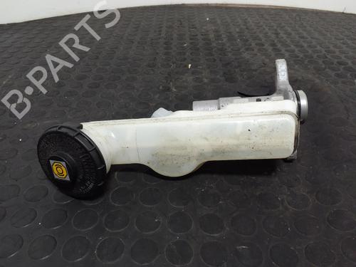 Used Brake master cylinder Brake master cylinder HONDA JAZZ IV (GK_) 1.3 (102 hp) 40345047 40345047
