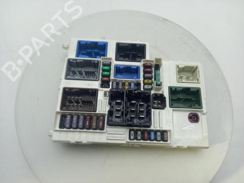 fuse-box-vauxhall-astra-mk-viii-l-2021-40303373 main image