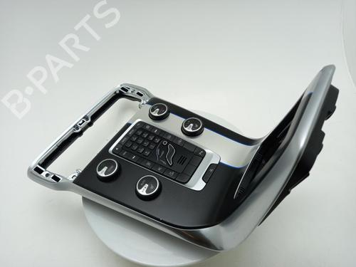 Used Climate control Climate control VOLVO V40 Hatchback (525) D4 (190 hp) 40337852 40337852