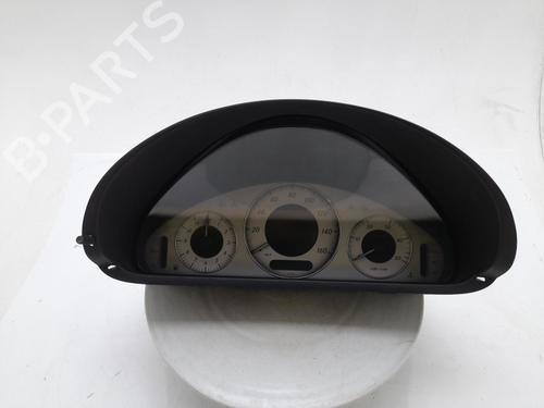 Used Instrument cluster Instrument cluster MERCEDES-BENZ CLK (C209) CLK 220 CDI (209.308) (150 hp) 40463578 40463578