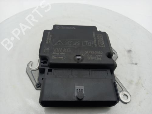 engine-control-unit-ecu-vw-golf-viii-cd1-da1-2019-40315559 main image