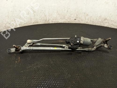 Used Front wiper motor Front wiper motor LAND ROVER DISCOVERY V (L462) 2.0 Sd4 4x4 (241 hp) 40335539 40335539