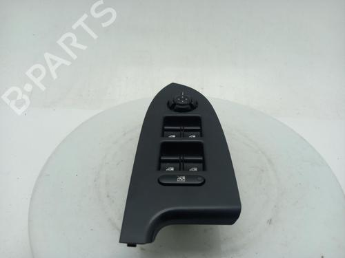 switch-alfa-romeo-giulietta-940_-2010-2011-2012-2013-2014-2015-2016-2017-2018-2019-2020-40302421 main image