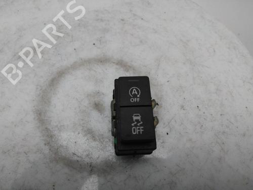 switch-jaguar-e-pace-x540-2017-40345543 main image