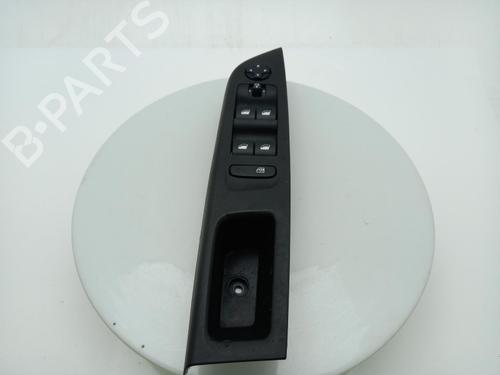 switch-vauxhall-corsa-mk-v-f-2019-40323244 main image