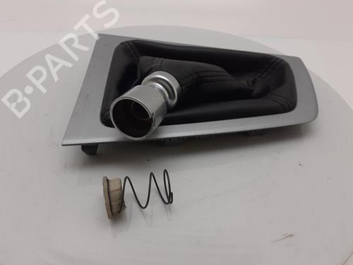 Used Gear lever Gear lever FORD FOCUS III 1.6 TDCi (115 hp) 40346592 40346592