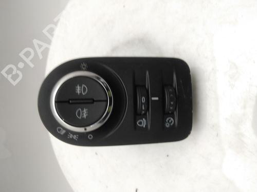 Used Headlight switch Headlight switch VAUXHALL CORSA Mk III (D) (S07) 1.4 (L08) (101 hp) 40345983 40345983
