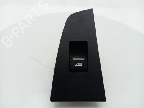 switch-bmw-1-f70-2024-40305914 main image