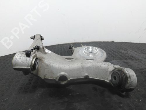 Used Right rear suspension arm Right rear suspension arm LAND ROVER DISCOVERY V (L462) 2.0 Sd4 4x4 (241 hp) 40344723 40344723