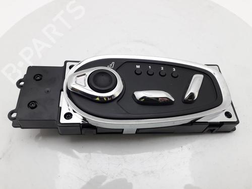 switch-aston-martin-db11-vantage-2016-40341848 main image
