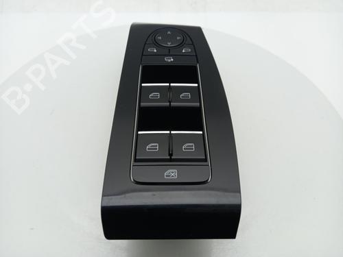 switch-mazda-cx-30-dm-2019-40307356 main image