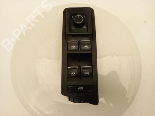 switch-vw-t-roc-a11-d11-2017-40520679 main image