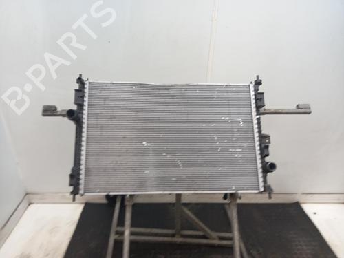 Used Water radiator Water radiator VAUXHALL GRANDLAND X / GRANDLAND (A18) 1.2 Turbo (75) (131 hp) 40463579 40463579