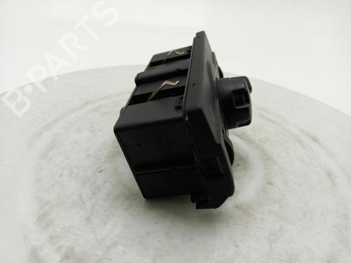 Headlight switch LAND ROVER FREELANDER 2 (L359) 2.2 TD4 4x4 | BP40336552I24 - Image 2