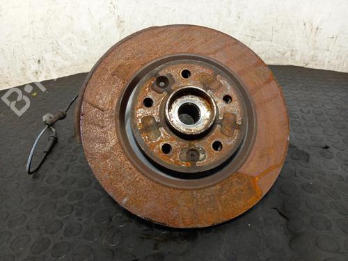 Used Left front steering knuckle Left front steering knuckle RENAULT KADJAR (HA_, HL_) 1.2 TCe 130 (HLMR) (130 hp) 40338066 40338066