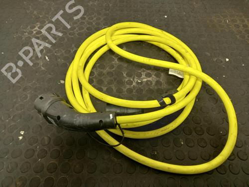 cable-audi-a3-sportback-8ya-8yf-2019-40305448 main image