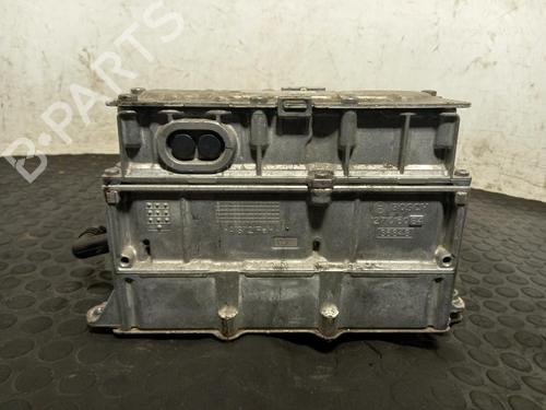 inverterconverter-vw-golf-vii-5g1-bq1-be1-be2-2012-2013-2014-2015-2016-2017-2018-2019-2020-2021-40336599 main image