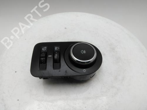 Headlight switch VAUXHALL ASTRA Mk VII (K) Estate (B16) 1.6 CDTi | BP40345744I24 - Image 2