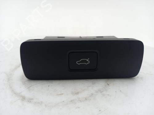 switch-volvo-xc90-ii-256-2014-40314670 main image