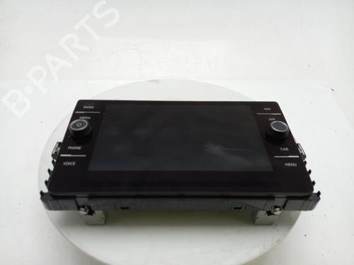 display-monitor-vw-t-roc-a11-d11-2017-40309419 main image