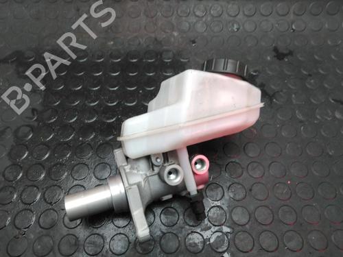brake-master-cylinder-jaguar-e-pace-x540-2017-40345556 main image