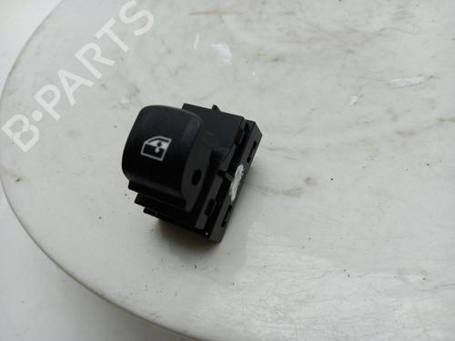 switch-bmw-3-g20-g80-g28-2018-40309527 main image