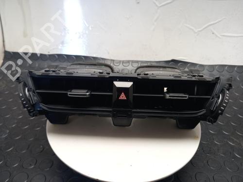 Used Air vent Air vent TOYOTA COROLLA Hatchback (_E21_, _EA1_, _EH1_) 1.8 Hybrid (ZWE211, ZWE219) (122 hp) 40313166 40313166