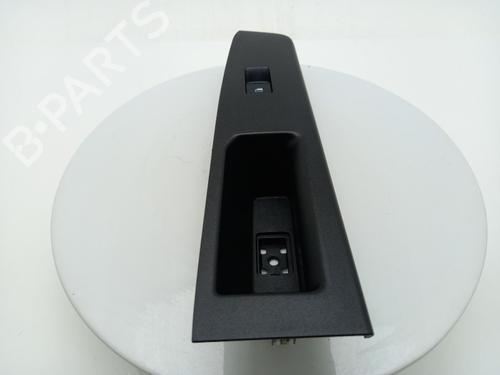 switch-ford-puma-j2k-cf7-2019-40332323 main image