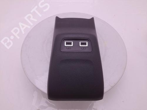 Used Switch Switch PEUGEOT 208 II (UB_, UP_, UW_, UJ_) 1.2 PureTech 100 (101 hp) 40322417 40322417