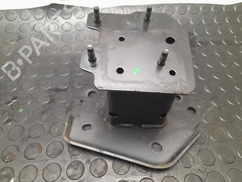 front-bumper-reinforcement-nissan-juke-f16_-2019-40312872 main image
