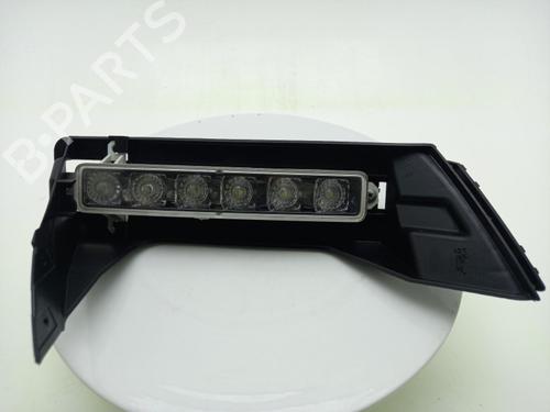 Used Right daytime light Right daytime light CITROËN C1 II (PA_, PS_) 1.0 VTi 72 (72 hp) 40319146 40319146