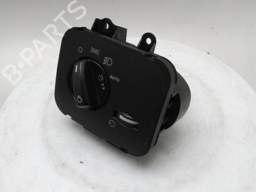 Used Headlight switch Headlight switch LAND ROVER DISCOVERY III (L319) 2.7 TD 4x4 (190 hp) 40346217 40346217