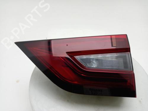 right-taillight-nissan-juke-f16_-2019-40318741 main image