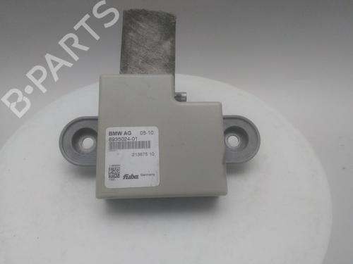 antennabase-bmw-5-touring-f11-2009-2010-2011-2012-2013-2014-2015-2016-2017-40345920 main image