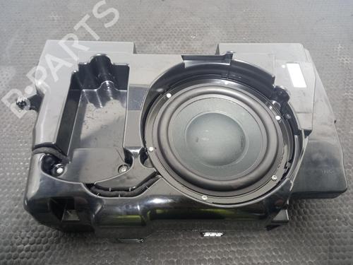 speaker-porsche-macan-95b-2014-40330775 main image