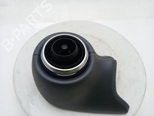 air-vent-nissan-juke-f16_-2019-40311926 main image