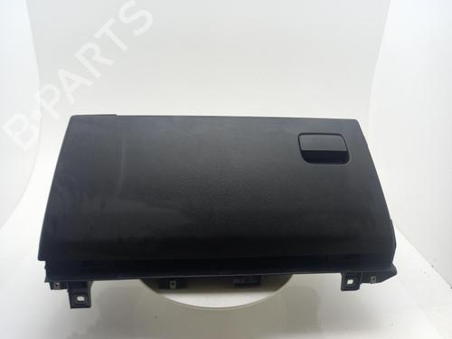 Used Glove box Glove box LAND ROVER DISCOVERY V (L462) 2.0 Sd4 4x4 (241 hp) 40316899 40316899