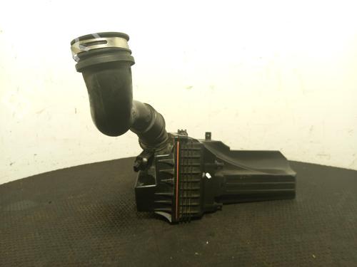 Used Air filter box Air filter box FORD FIESTA VI (CB1, CCN) 1.0 EcoBoost (100 hp) 40329209 40329209