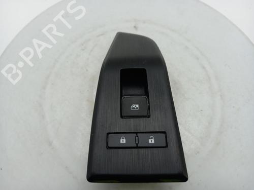 Used Switch Switch NISSAN QASHQAI III (J12) 1.3 DIG-T (158 hp) 40330673 40330673