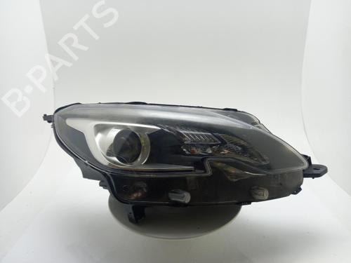 Used Right headlight Right headlight PEUGEOT 2008 I (CU_) 1.6 BlueHDi 100 (100 hp) 40319230 40319230