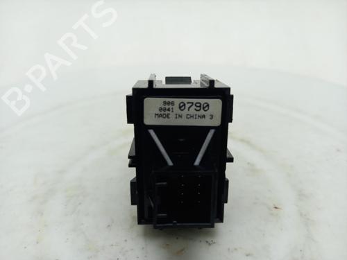 Switch VAUXHALL ASTRA Mk VII (K) (B16) 1.2 Turbo | BP40487046I30 - Image 6