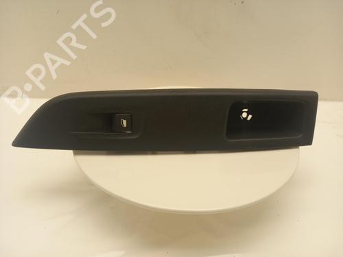 switch-vauxhall-corsa-mk-v-f-2019-40309114 main image