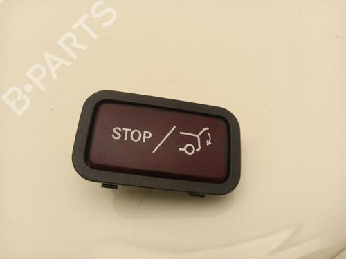 switch-mercedes-benz-gla-h247-2020-40306217 main image
