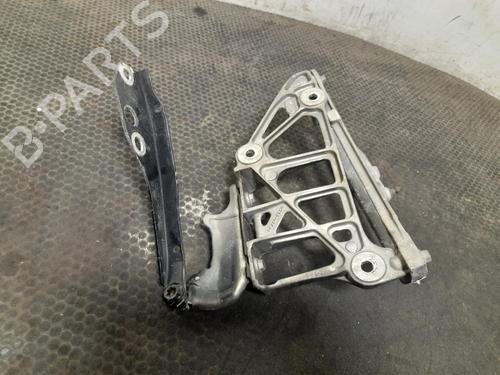 hingedoor-check-strap-aston-martin-vantage-volante-2007-40316386 main image