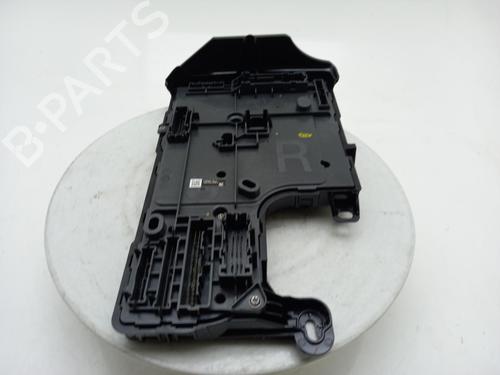 engine-control-unit-ecu-tesla-model-3-5yj3-2017-40334298 main image