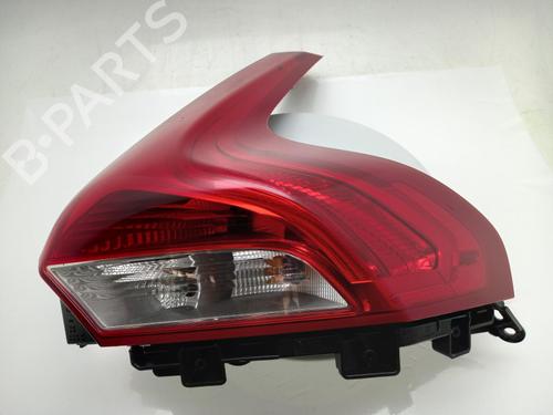 Used Right taillight Right taillight VOLVO V40 Hatchback (525) D2 (114 hp) 40318197 40318197