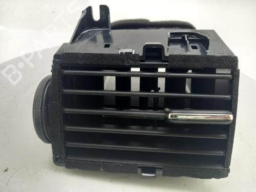 air-vent-nissan-pulsar-hatchback-c13-2014-40300919 main image