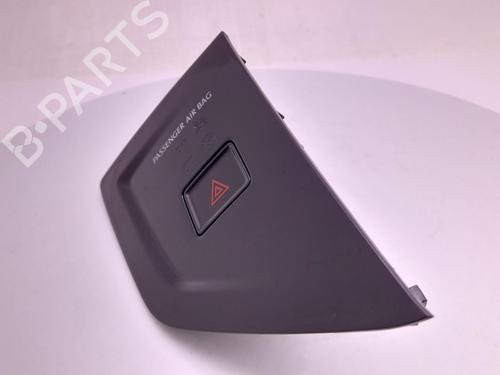 warning-switch-vw-polo-vi-aw1-bz1-ae1-2017-40315767 main image