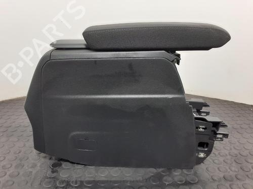 Used Armrest / Center console Armrest / Center console PEUGEOT 208 II (UB_, UP_, UW_, UJ_) e-208 (136 hp) 40344019 40344019